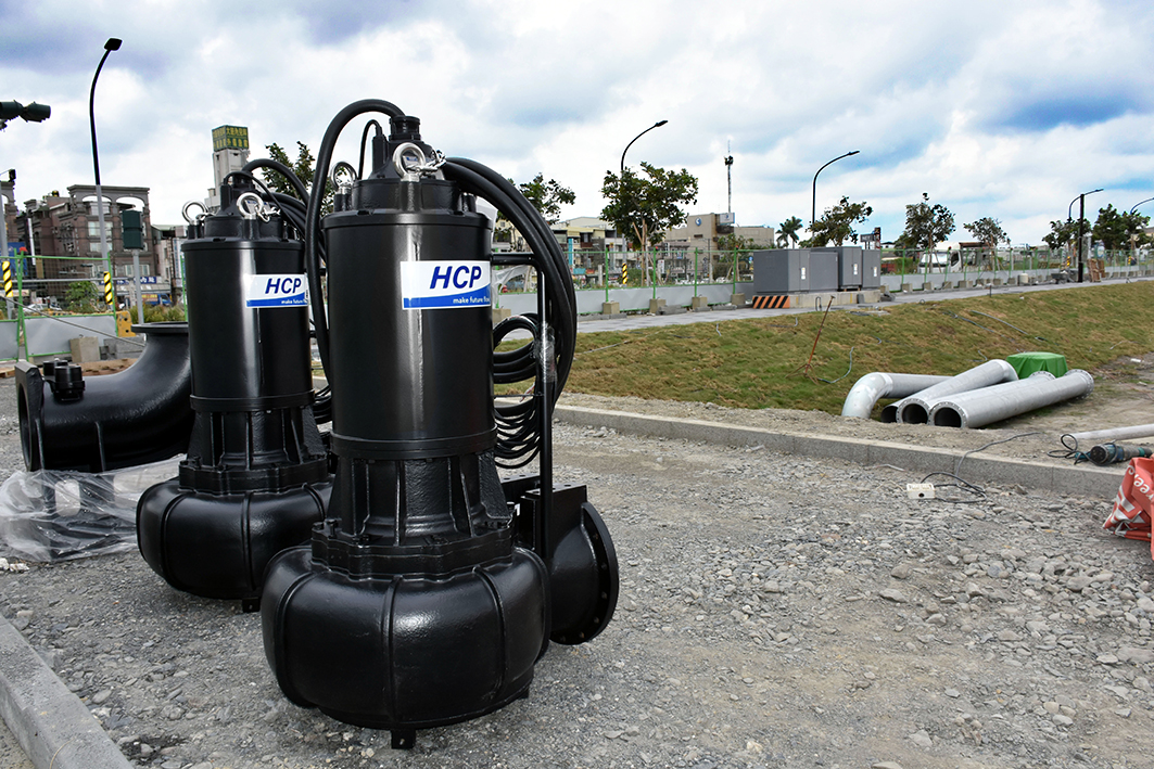 Recreational Park Retention Pond in Kaohsiung, Taiwan Recreational Park Retention Pond in Kaohsiung, Taiwan